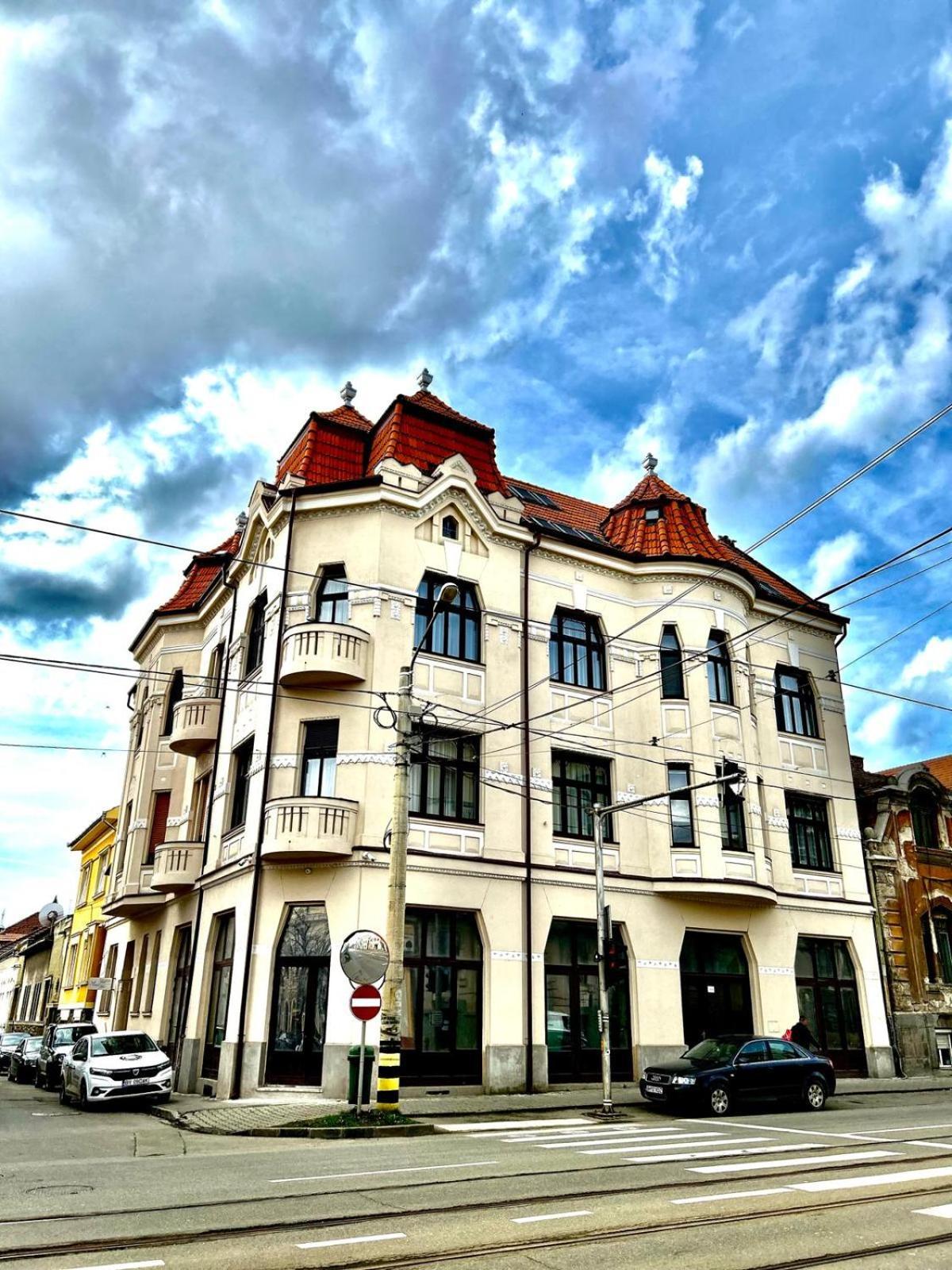 Leda Residence Орадя Экстерьер фото